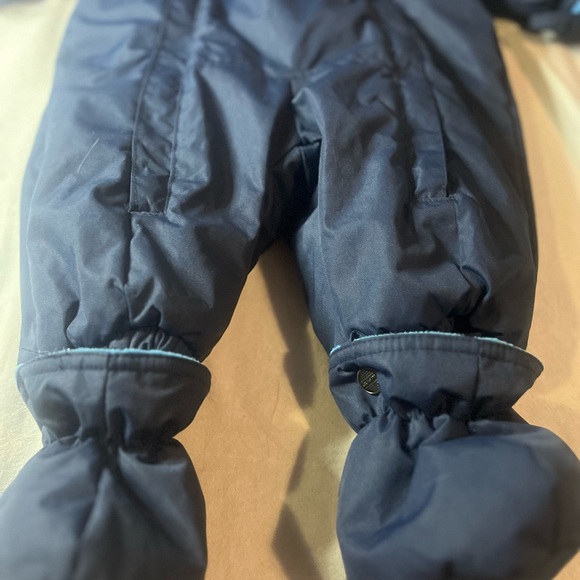 Gusti Baby Snowsuit - Like New, Size 3 Months - Picture 9 of 14